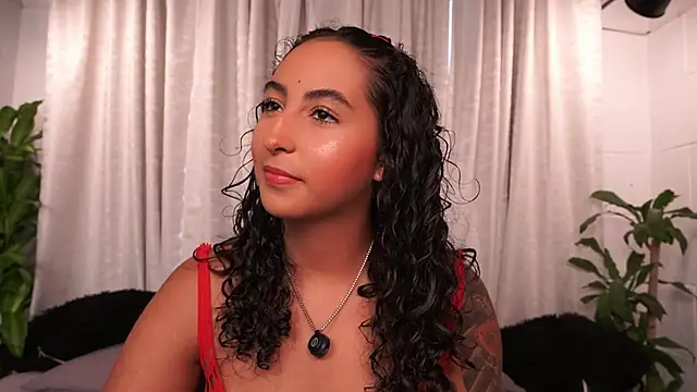 agatha collins  online show from December 19, 7:27 pm