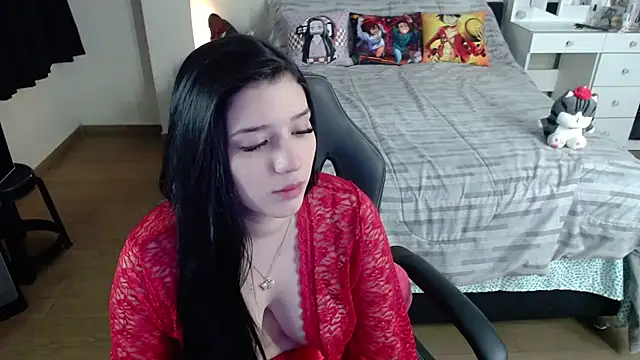 Snapshot of kittykat18x chatting on October 24, 4:44 am kittykat18x online show from October 24, 4:44 am