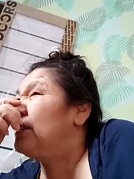 Snapshot of Zulfiya_Bruce chatting on February 6, 1:07 pm Zulfiya Bruce online show from February 6, 1:07 pm