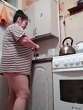 Zulfiya Bruce online show from March 28, 4:30 pm