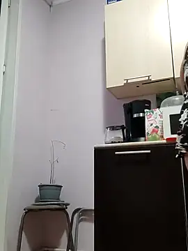 Snapshot of Zulfiya_Bruce chatting on November 3, 1:04 pm Zulfiya Bruce online show from November 3, 1:04 pm