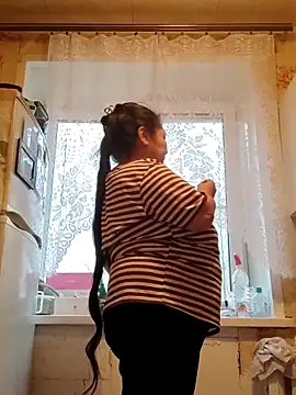 Zulfiya Bruce online show from April 13, 3:05 pm