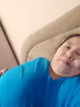 Snapshot of Zulfiya_Bruce chatting on November 24, 5:13 pm Zulfiya Bruce online show from November 24, 5:13 pm