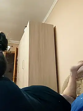 Zulfiya Bruce online show from December 13, 8:04 pm