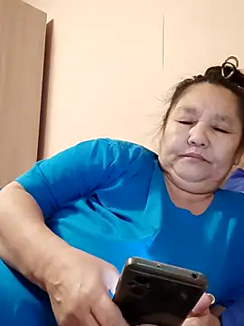 Snapshot of Zulfiya_Bruce chatting on November 26, 3:23 pm Zulfiya Bruce online show from November 26, 3:23 pm