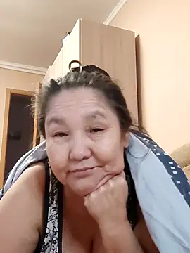 Snapshot of Zulfiya_Bruce chatting on November 12, 2:54 pm Zulfiya Bruce online show from November 12, 2:54 pm