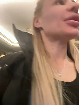 Snapshot of Roshana16 chatting on February 9, 8:01 am Roshana16 online show from February 9, 8:01 am