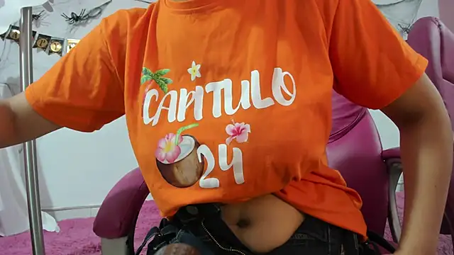 Snapshot of CAMILA--REY chatting on October 8, 11:56 am CAMILA--REY online show from October 8, 11:56 am
