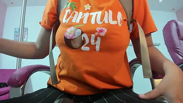 CAMILA--REY online show from December 20, 11:24 am