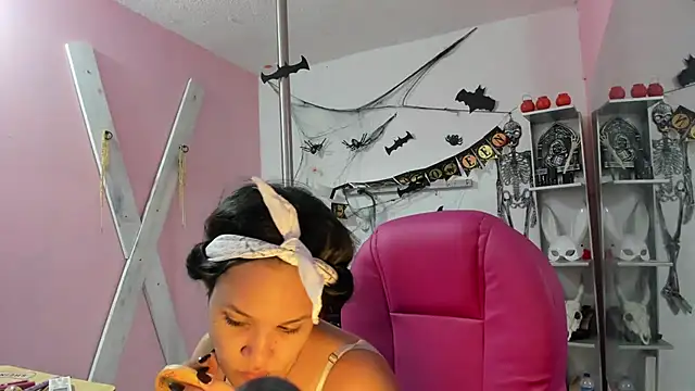 CAMILA--REY online show from October 27, 9:49 pm