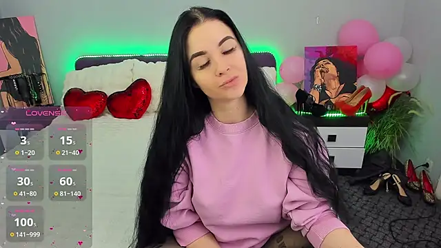 KeiraChoCo online show from April 17, 7:49 pm