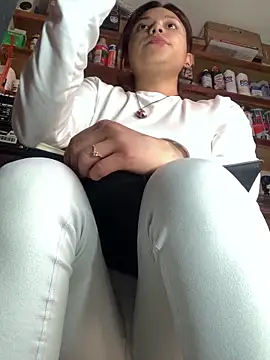 3littleschoolteens online show from February 13, 6:08 pm