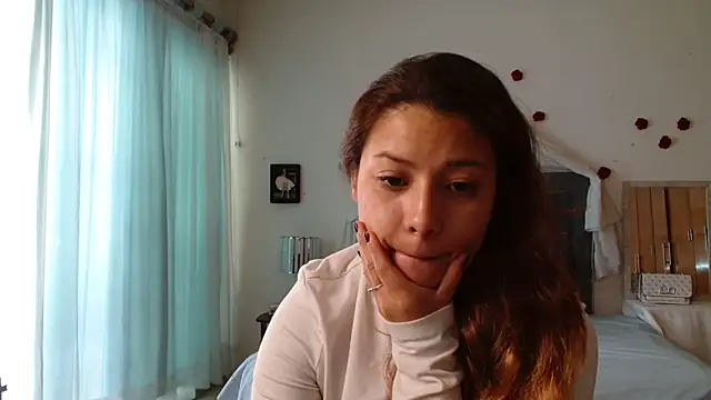 3littleschoolteens online show from May 18, 8:24 pm