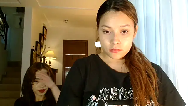 3littleschoolteens online show from June 15, 7:46 pm