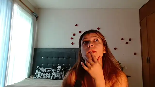 3littleschoolteens online show from May 25, 6:50 pm