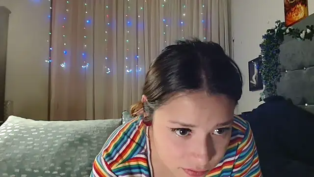 3littleschoolteens online show from November 13, 5:11 am