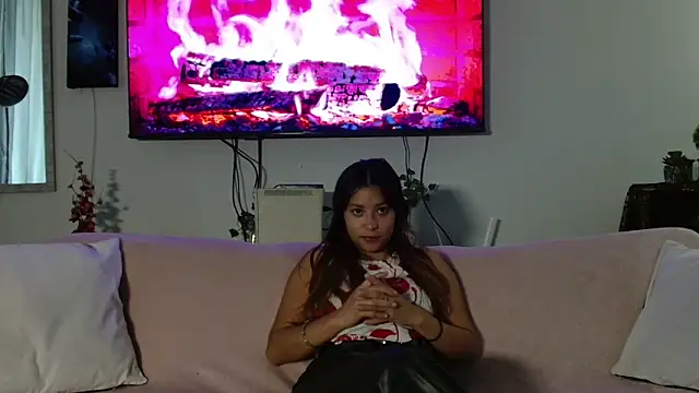3littleschoolteens online show from September 18, 8:34 pm