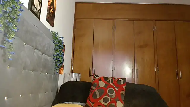 3littleschoolteens online show from November 29, 8:31 pm