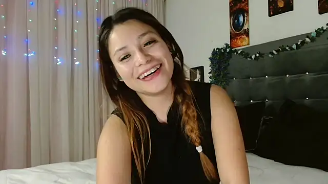 3littleschoolteens online show from November 11, 7:47 am