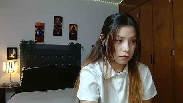 3littleschoolteens online show from October 24, 7:35 pm