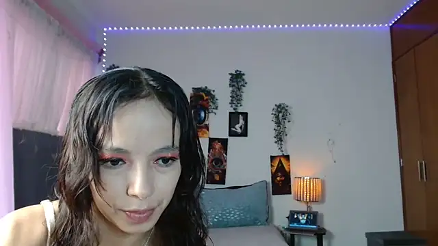 3littleschoolteens online show from September 12, 6:07 pm
