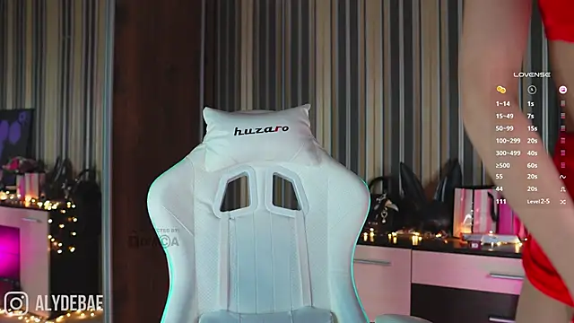 Snapshot of misstics_ chatting on February 14, 7:33 pm misstics online show from February 14, 7:33 pm