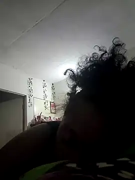Snapshot of Deezdivine chatting on August 10, 3:35 am Deezdivine online show from August 10, 3:35 am