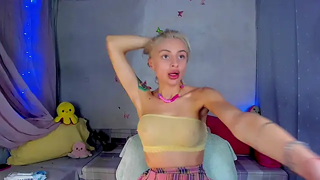 LickLizzy online show from October 13, 2:13 am