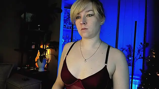 Snapshot of 5_in_one chatting on January 11, 4:59 am 5 in one online show from January 11, 4:59 am
