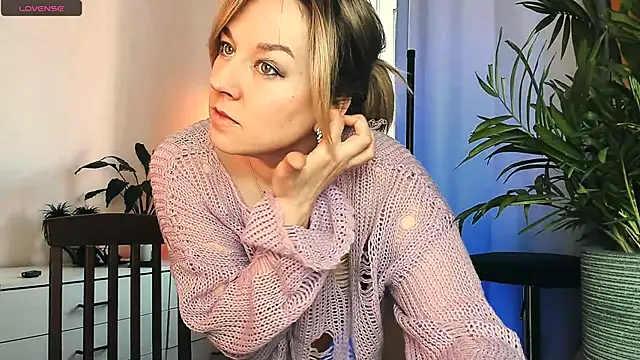 5 in one online show from April 11, 6:21 am