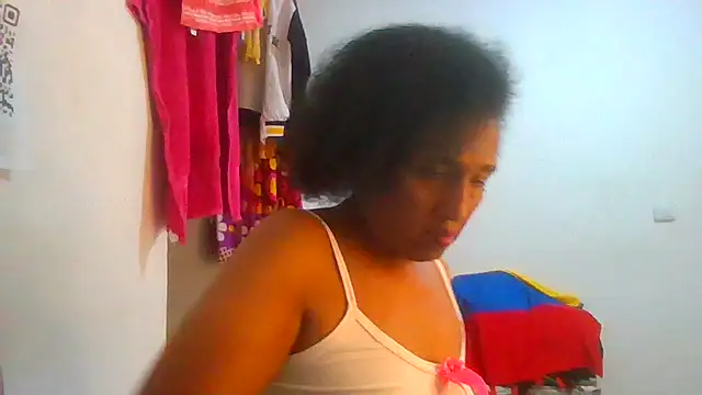 Snapshot of Aishamara chatting on October 30, 6:55 am Aishamara online show from October 30, 6:55 am