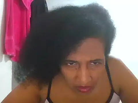Snapshot of Aishamara chatting on March 18, 12:30 am Aishamara online show from March 18, 12:30 am