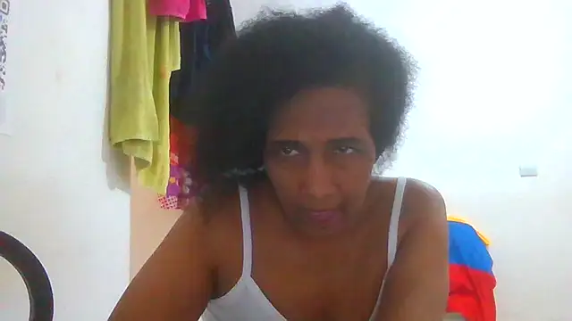 Snapshot of Aishamara chatting on October 8, 7:25 pm Aishamara online show from October 8, 7:25 pm