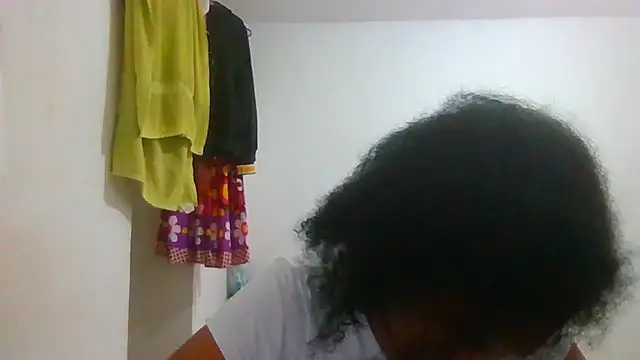 Snapshot of Aishamara chatting on October 24, 7:35 pm Aishamara online show from October 24, 7:35 pm