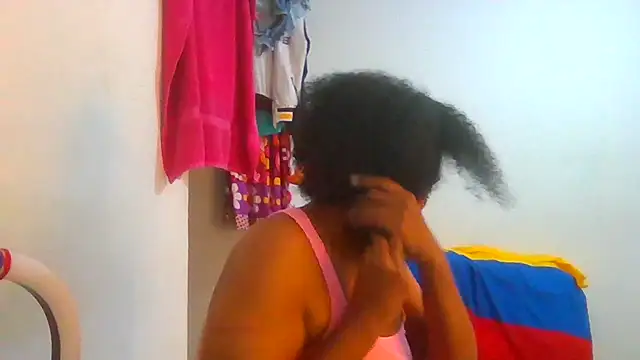 Snapshot of Aishamara chatting on November 7, 5:56 am Aishamara online show from November 7, 5:56 am