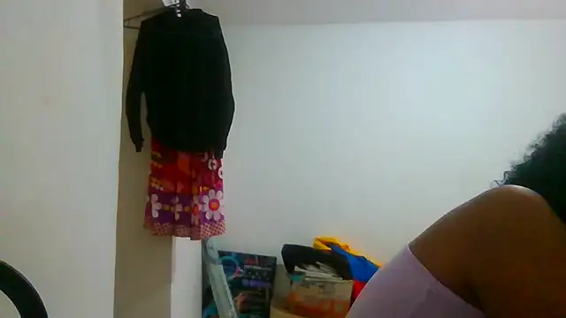 Snapshot of Aishamara chatting on October 6, 8:31 pm Aishamara online show from October 6, 8:31 pm
