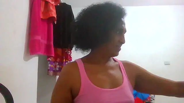 Snapshot of Aishamara chatting on October 5, 6:15 am Aishamara online show from October 5, 6:15 am
