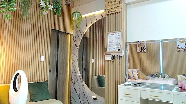 deepieredandwett online show from March 3, 5:42 pm