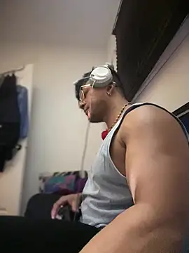 CleanGrey online show from February 17, 10:23 am