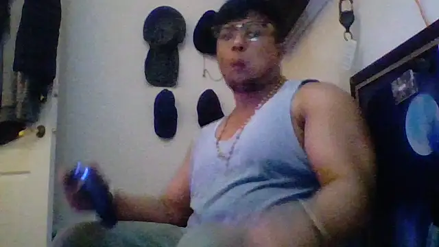 CleanGrey online show from March 22, 8:38 am