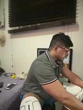 CleanGrey online show from February 16, 7:40 am