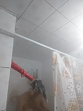 Snapshot of LaInsaciableIntensa chatting on November 11, 8:47 pm LaInsaciableIntensa online show from November 11, 8:47 pm