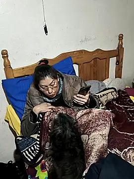 Snapshot of LaInsaciableIntensa chatting on November 26, 12:10 am LaInsaciableIntensa online show from November 26, 12:10 am