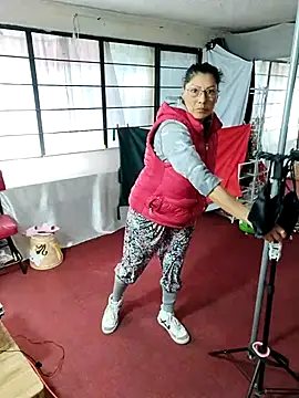 Snapshot of LaInsaciableIntensa chatting on November 10, 4:45 pm LaInsaciableIntensa online show from November 10, 4:45 pm