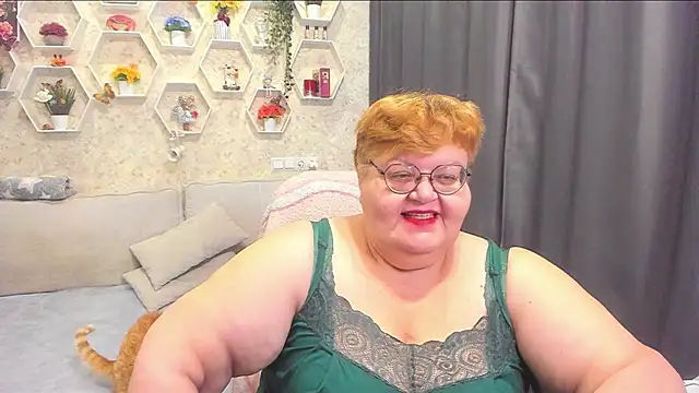  big love  online show from April 14, 8:14 pm