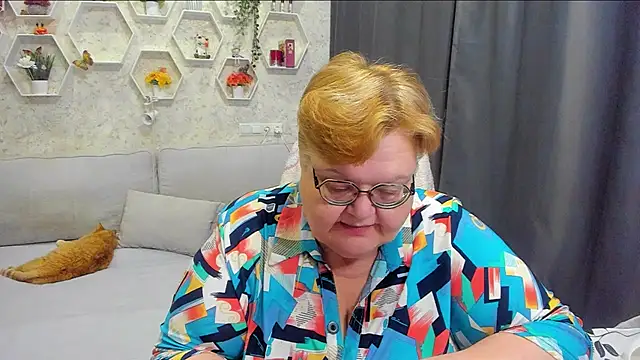  big love  online show from April 6, 7:37 pm