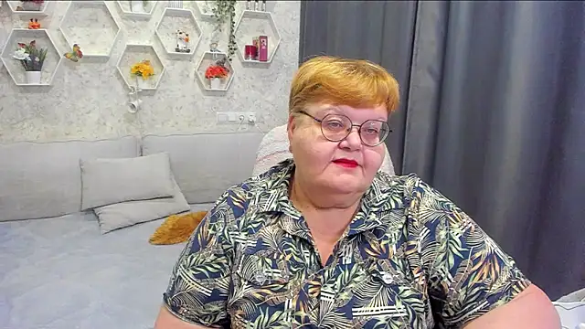  big love  online show from April 7, 7:59 pm