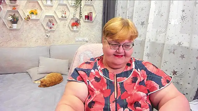  big love  online show from April 12, 8:12 pm