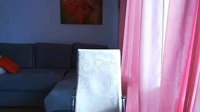 Magic Blondie online show from April 18, 2:41 pm