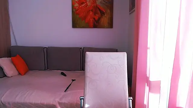 Snapshot of Magic_Blondie chatting on September 27, 1:28 pm Magic Blondie online show from September 27, 1:28 pm